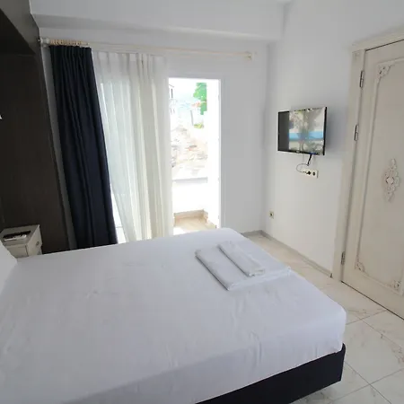 La Pergola Hotell 3*